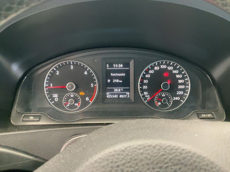 Volkswagen T5 Multivan 2.0 TDI Startline 2011 – снимка 13