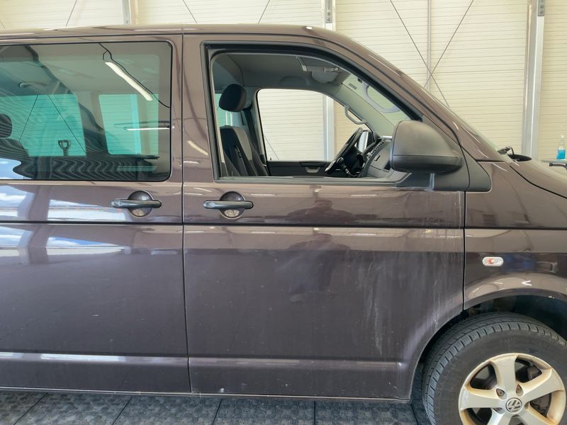 Volkswagen T5 Multivan 2.0 TDI Startline 2011 – снимка на щета