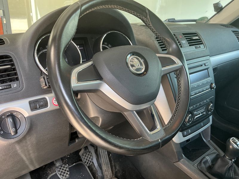 Skoda Yeti 2.0 TDI Edition 2015 – снимка 36