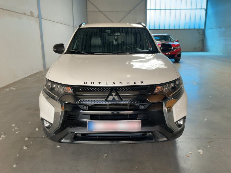 Mitsubishi Outlander 2.0 Instyle 2WD 2021 – снимка 14