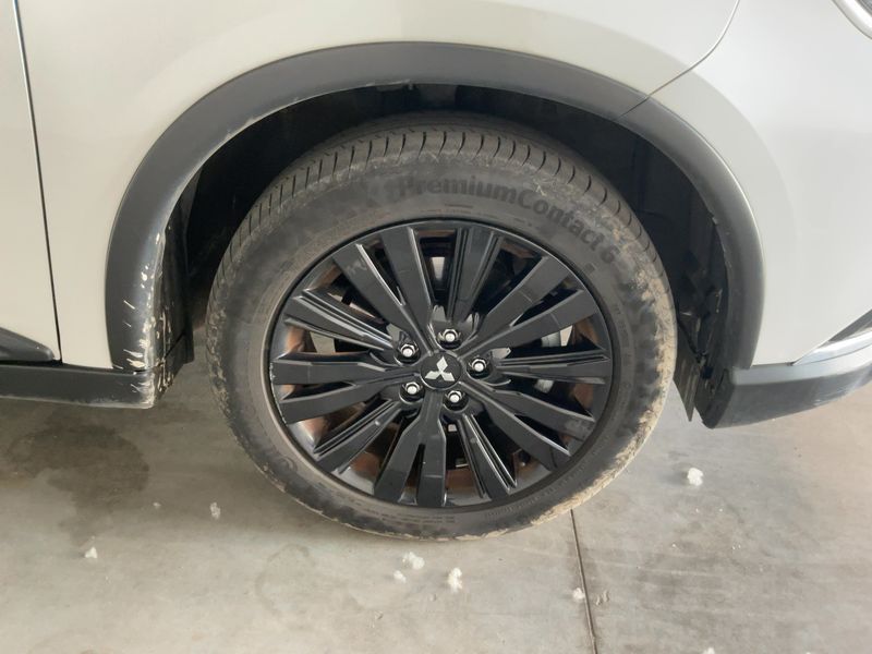 Mitsubishi Outlander 2.0 Instyle 2WD 2021 – снимка 11