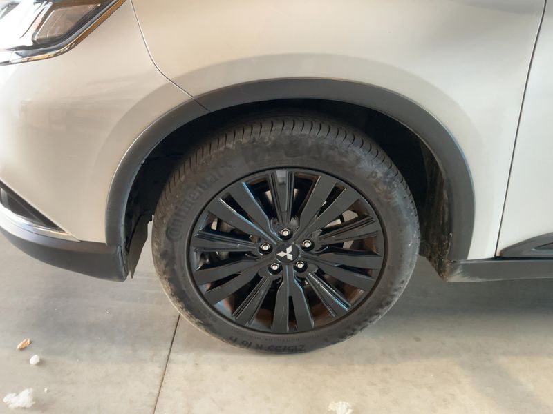 Mitsubishi Outlander 2.0 Instyle 2WD 2021 – снимка 3