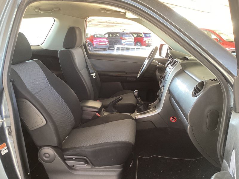 Suzuki Grand Vitara 1.9 DDiS JX 2006 – снимка 16