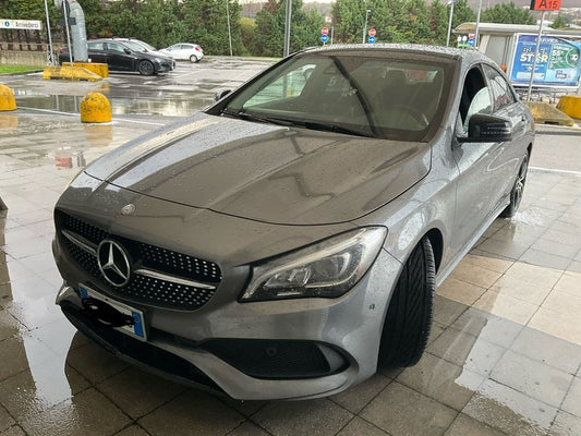 Mercedes-Benz CLA-Klasse CLA 200 d Premium 2017 – снимка 1