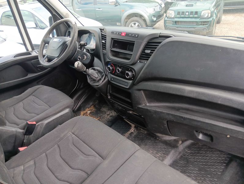 Iveco Daily 3.0 Diesel Einzelkabine 35 C Radstand 3750 2015 – снимка 11