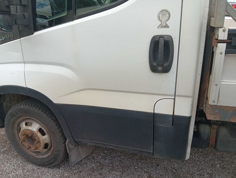 Iveco Daily 3.0 Diesel Einzelkabine 35 C Radstand 3750 2015 – снимка 33