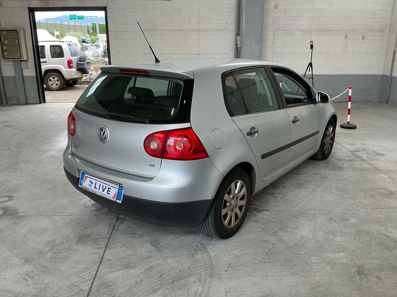 Volkswagen Golf V 1.6 Comfortline 2006 – снимка 2