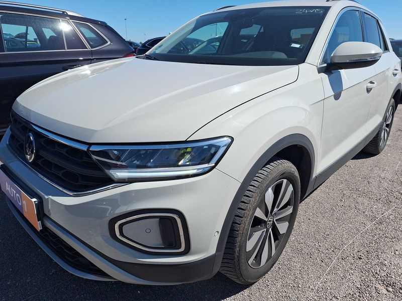 Volkswagen T-Roc 1.0 TSI Move 2024 – снимка 2
