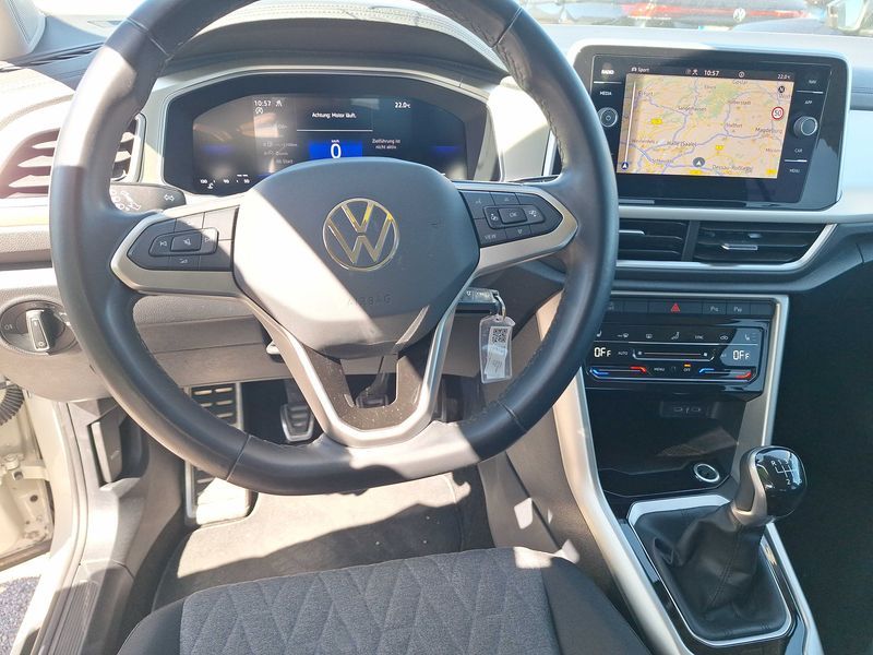 Volkswagen T-Roc 1.0 TSI Move 2024 – снимка 16