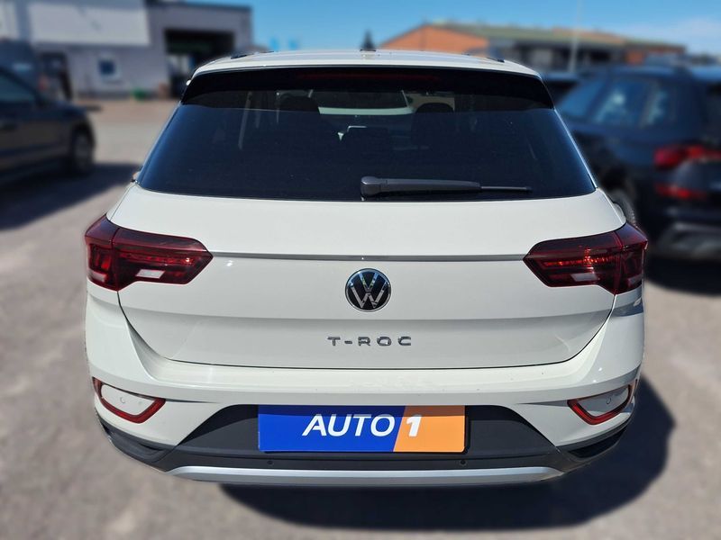 Volkswagen T-Roc 1.0 TSI Move 2024 – снимка 4