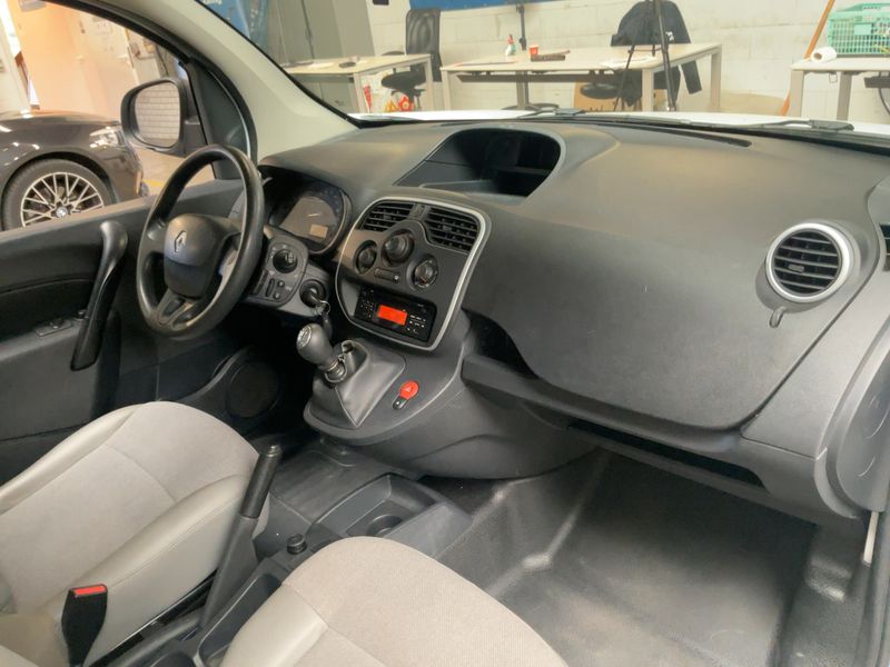 Renault Kangoo 1.5 BLUE dCi Rapid Maxi Extra 2021 – снимка 17