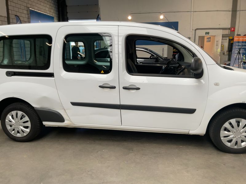 Renault Kangoo 1.5 BLUE dCi Rapid Maxi Extra 2021 – снимка 10