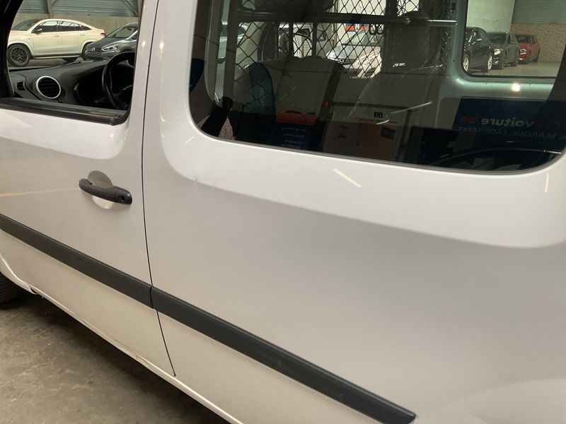 Renault Kangoo 1.5 BLUE dCi Rapid Maxi Extra 2021 – снимка 32