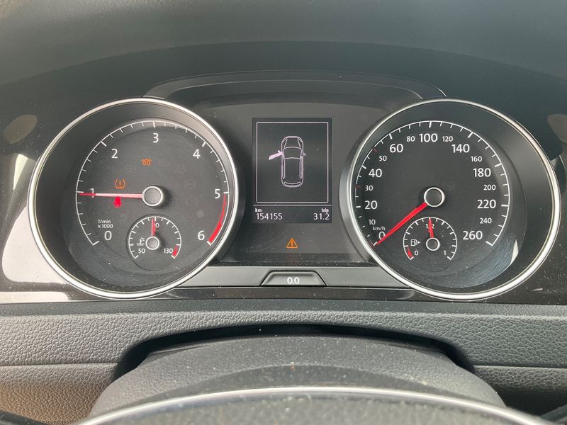 Volkswagen Golf VII 1.6 TDI Highline BlueMotion Tech 2013 – снимка 13