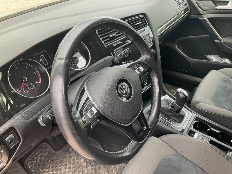 Volkswagen Golf VII 1.6 TDI Highline BlueMotion Tech 2013 – снимка на щета 27
