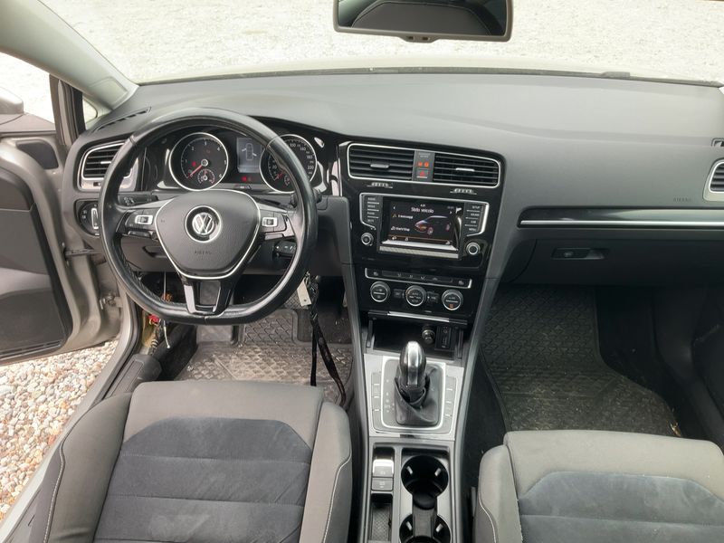 Volkswagen Golf VII 1.6 TDI Highline BlueMotion Tech 2013 – снимка 12