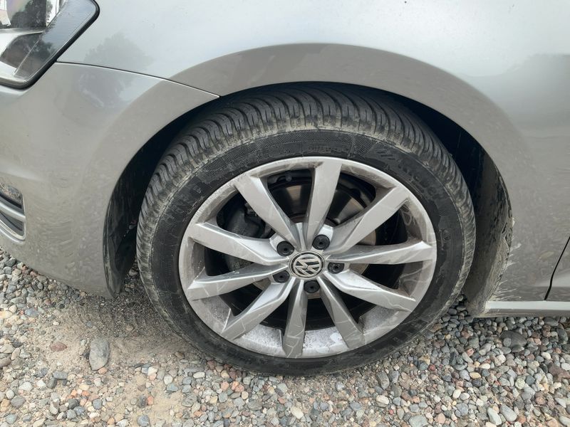 Volkswagen Golf VII 1.6 TDI Highline BlueMotion Tech 2013 – снимка 16