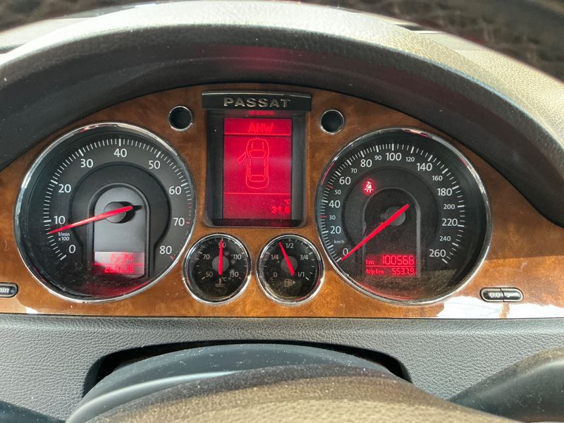 Volkswagen Passat 1.6 FSI Highline 2005 – снимка 4