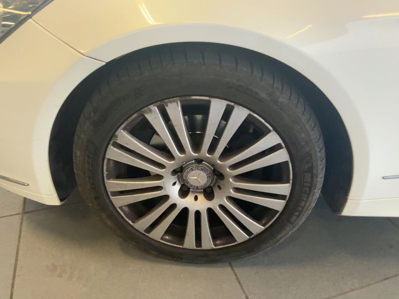 Mercedes-Benz E-Klasse E 220 CDI BlueEfficiency Avantgarde 2012 – снимка 17