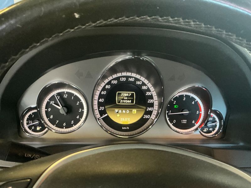 Mercedes-Benz E-Klasse E 220 CDI BlueEfficiency Avantgarde 2012 – снимка 18