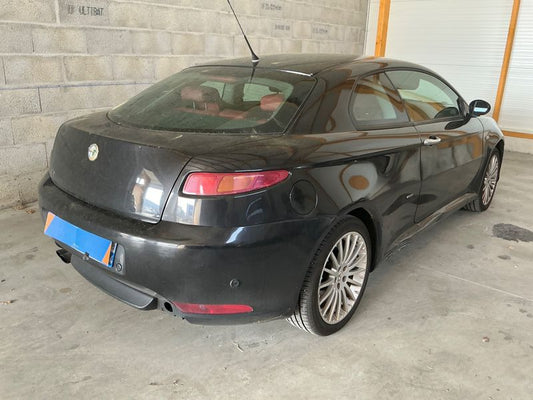 Alfa Romeo Alfa GT 1.9 JTDM Selective 2008 – снимка 2