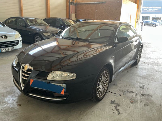 Alfa Romeo Alfa GT 1.9 JTDM Selective 2008 – снимка 1