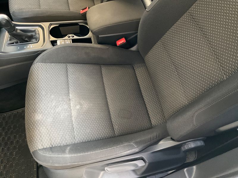 Volkswagen Touran 2.0 TDI Comfortline BlueMotion Tech 2020 – снимка 32