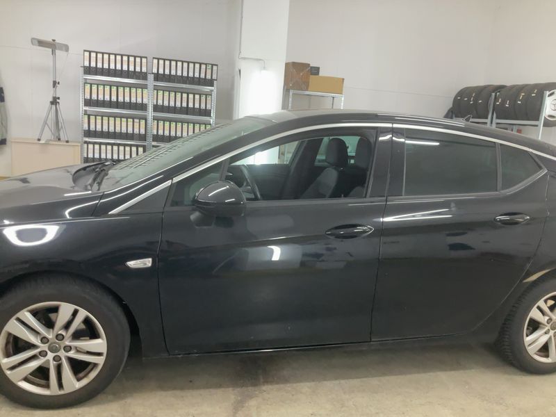 Opel Astra 1.5 CDTI Elegance Start/Stop 2020 – снимка 4