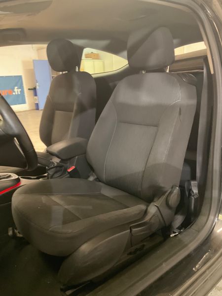 Opel Astra GTC 1.4 Turbo Edition 2012 – снимка 23