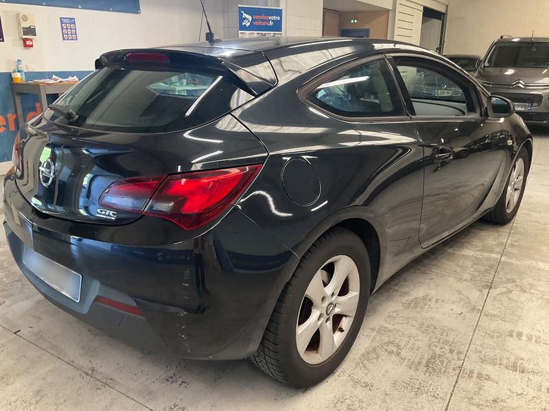 Opel Astra GTC 1.4 Turbo Edition 2012 – снимка 8