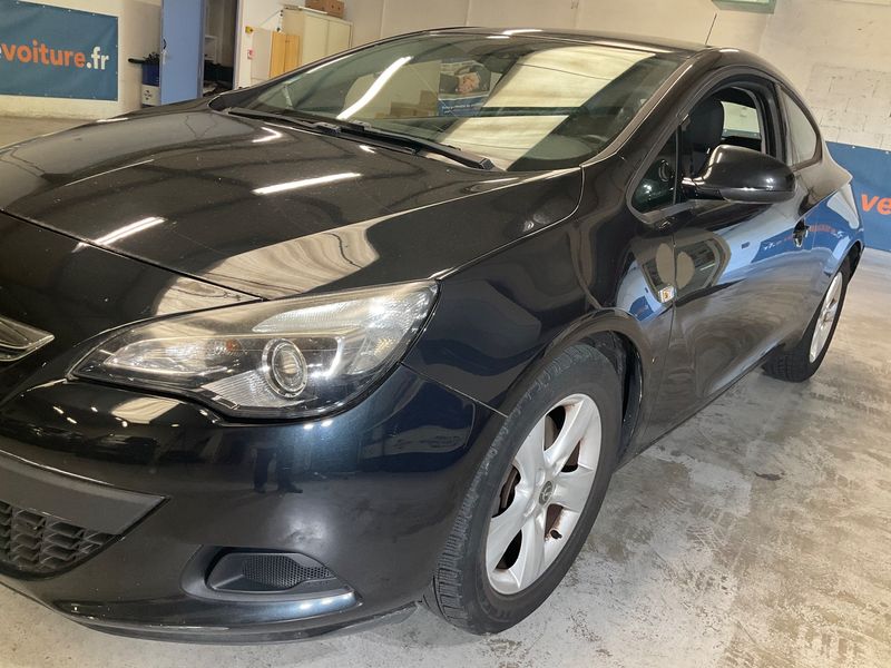 Opel Astra GTC 1.4 Turbo Edition 2012 – снимка 2