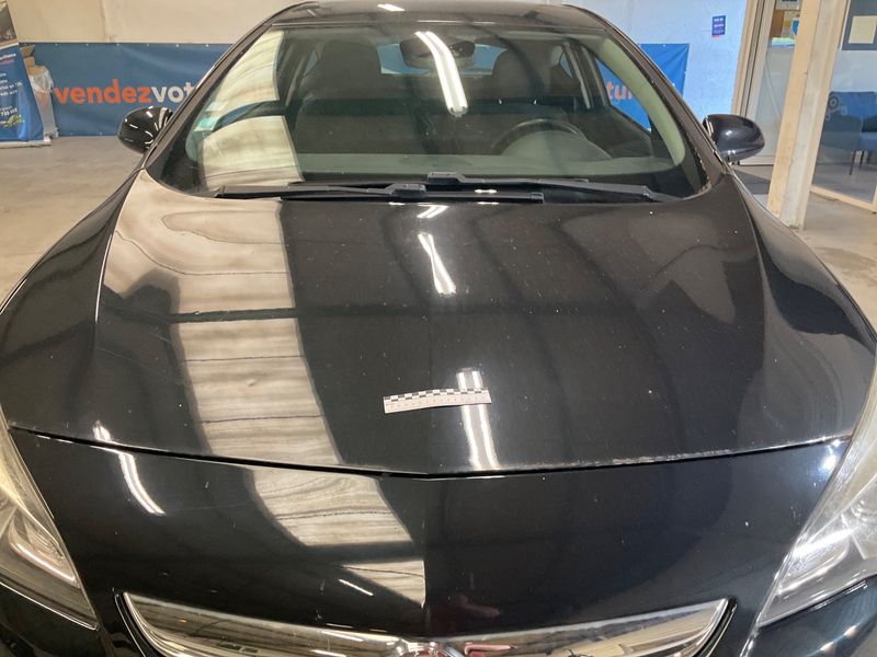 Opel Astra GTC 1.4 Turbo Edition 2012 – снимка 32