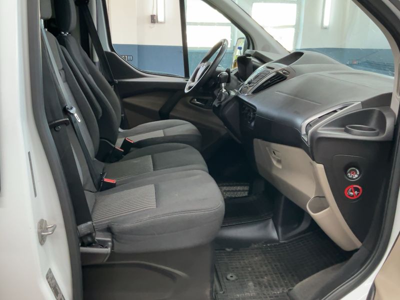 Ford Transit 2.2 TDCi 300 L1 Tourneo Trend 2015 – снимка 16