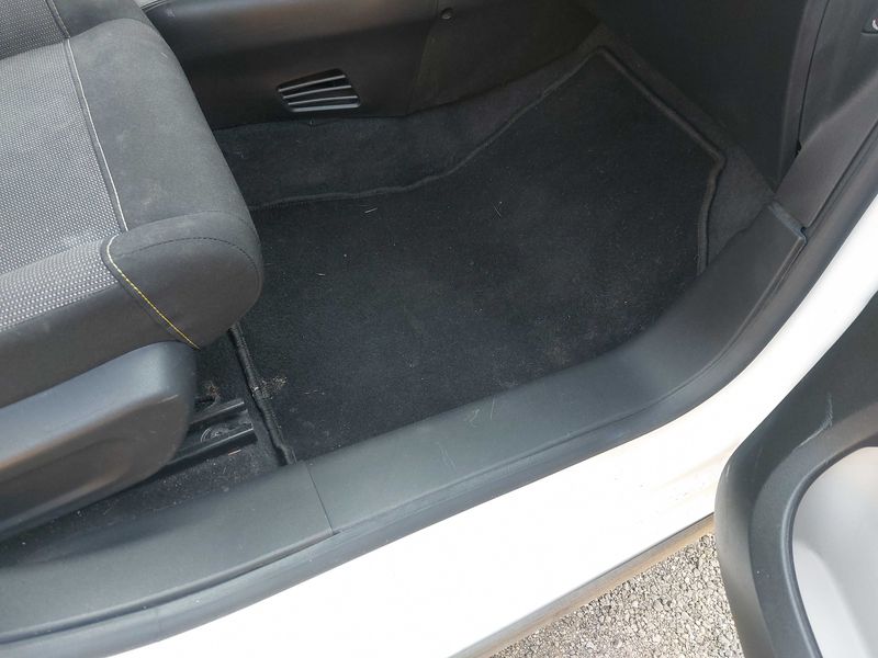 Citroen C3 1.5 Blue-HDi Société Feel Nav 2020 – снимка на щета 69