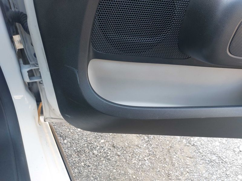 Citroen C3 1.5 Blue-HDi Société Feel Nav 2020 – снимка на щета 70