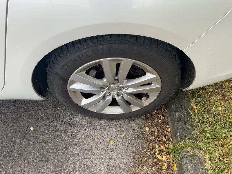 Peugeot 308 1.6 Blue-HDi Active 2016 – снимка 5