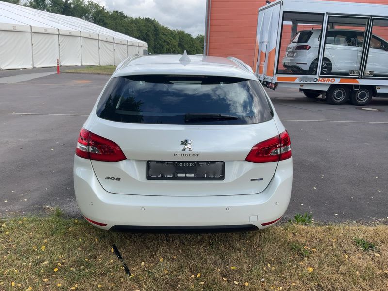 Peugeot 308 1.6 Blue-HDi Active 2016 – снимка 7