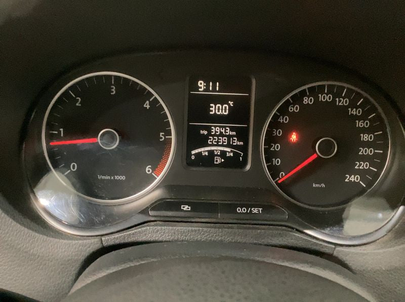 Volkswagen Polo 1.6 TDI Comfortline BlueMotion Tech 2010 – снимка 4