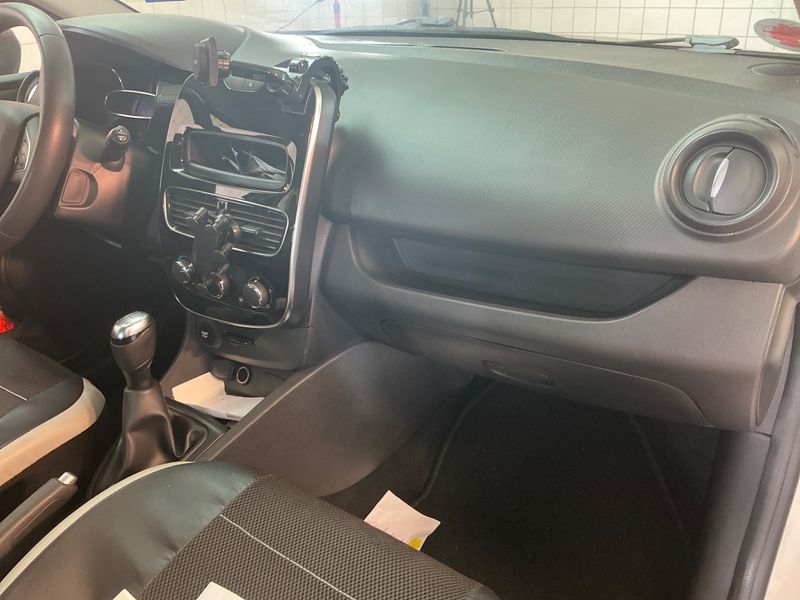Renault Clio 1.2 Start 2017 – снимка 28
