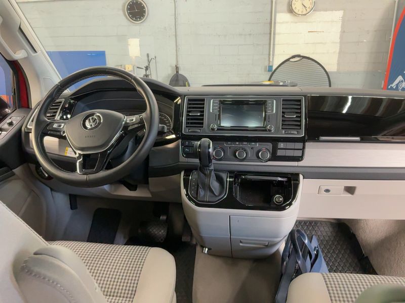 Volkswagen T6 California 2.0 TDI Coast Edition 4Motion 2018 – снимка 17