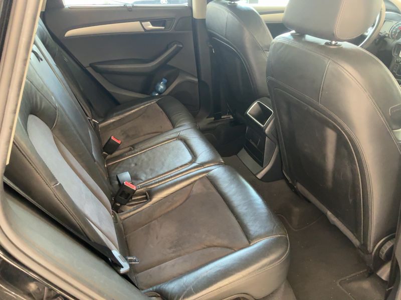 Audi Q5 2.0 TDI quattro 2011 – снимка 19