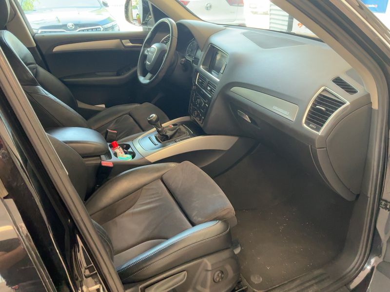 Audi Q5 2.0 TDI quattro 2011 – снимка 16