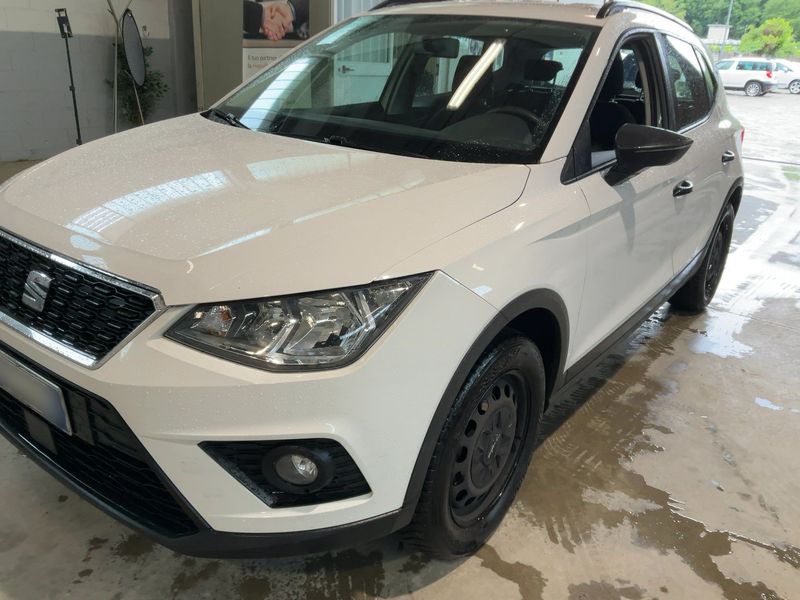 Seat Arona 1.0 TSI Reference 2018 – снимка 2