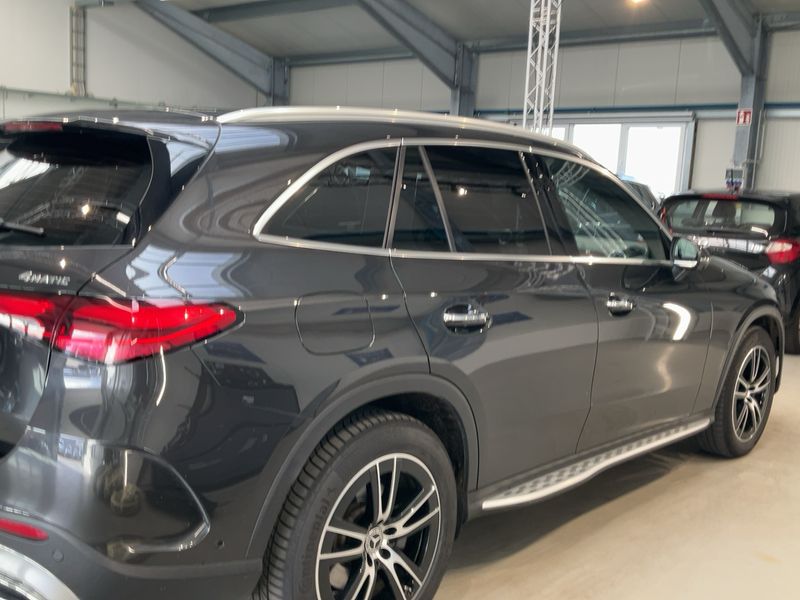 Mercedes-Benz GLC-Klasse GLC 220 d Mild-Hybrid 4Matic AMG Line 2023 – снимка 8