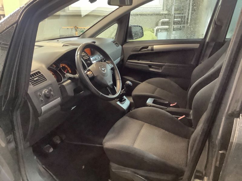 Opel Zafira 1.8 LPG Selection 2011 – снимка 3