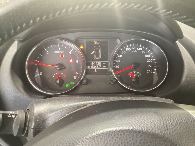 Nissan Qashqai 1.5 Turbodiesel 360 2013 – снимка 18