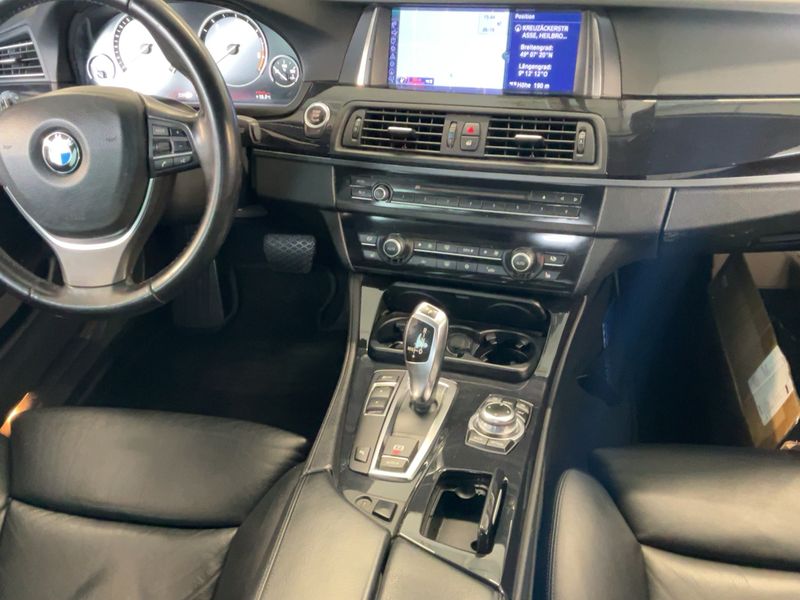 BMW 5er 530d 2011 – снимка 12