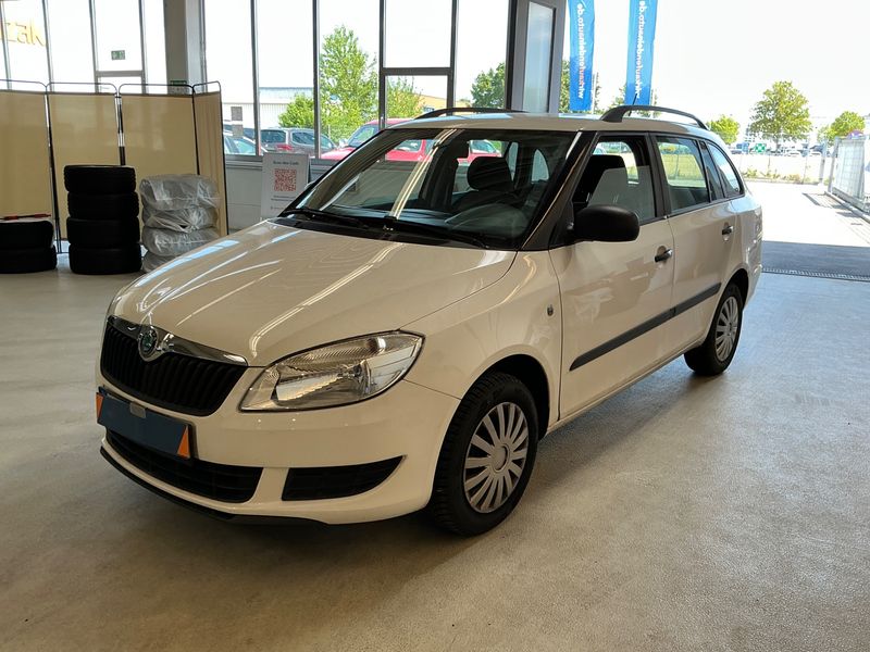 Skoda Fabia 1.2 Cool Edition 2011 – снимка 1