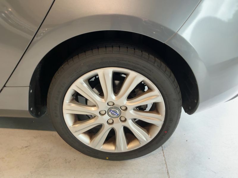 Volvo V40 2.0 D3 Xenium 2016 – снимка 5