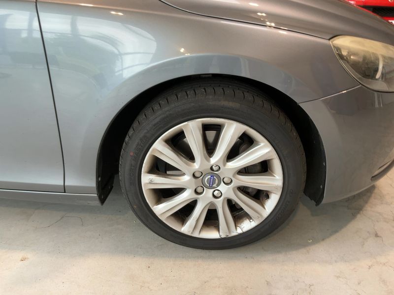 Volvo V40 2.0 D3 Xenium 2016 – снимка 11